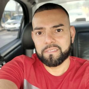 Meet your Posher, Denis